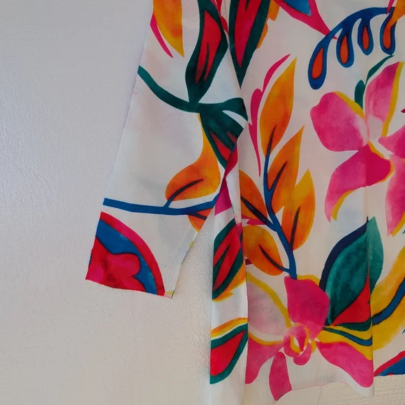 NEW - Ali Miles Multicolor Floral V-Neck Blouse M/L - Picture 4 of 5